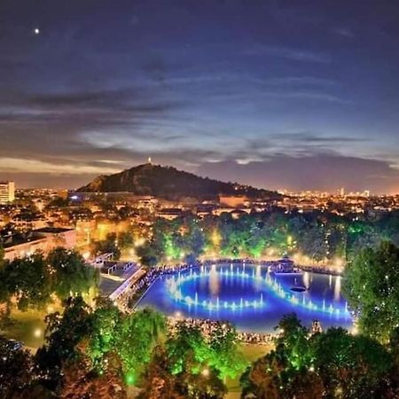 Guest Rooms Super Center Plovdiv Perfect Location 외부 사진