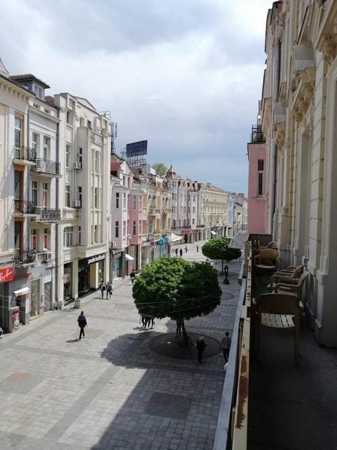 Guest Rooms Super Center Plovdiv Perfect Location 외부 사진